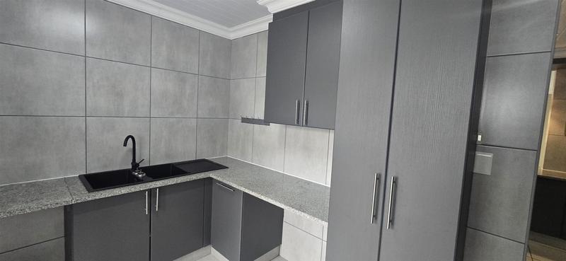 3 Bedroom Property for Sale in Reebok Western Cape